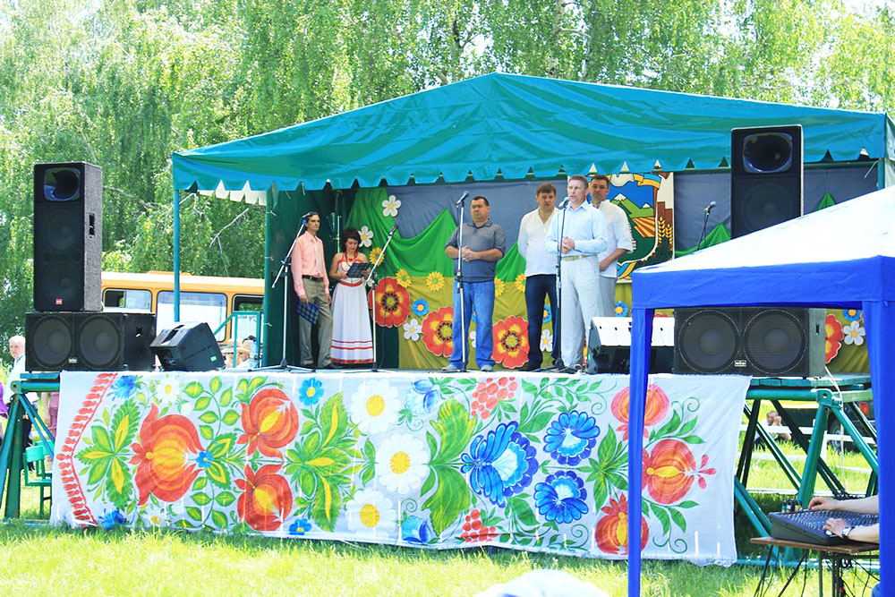 Лютенські будища